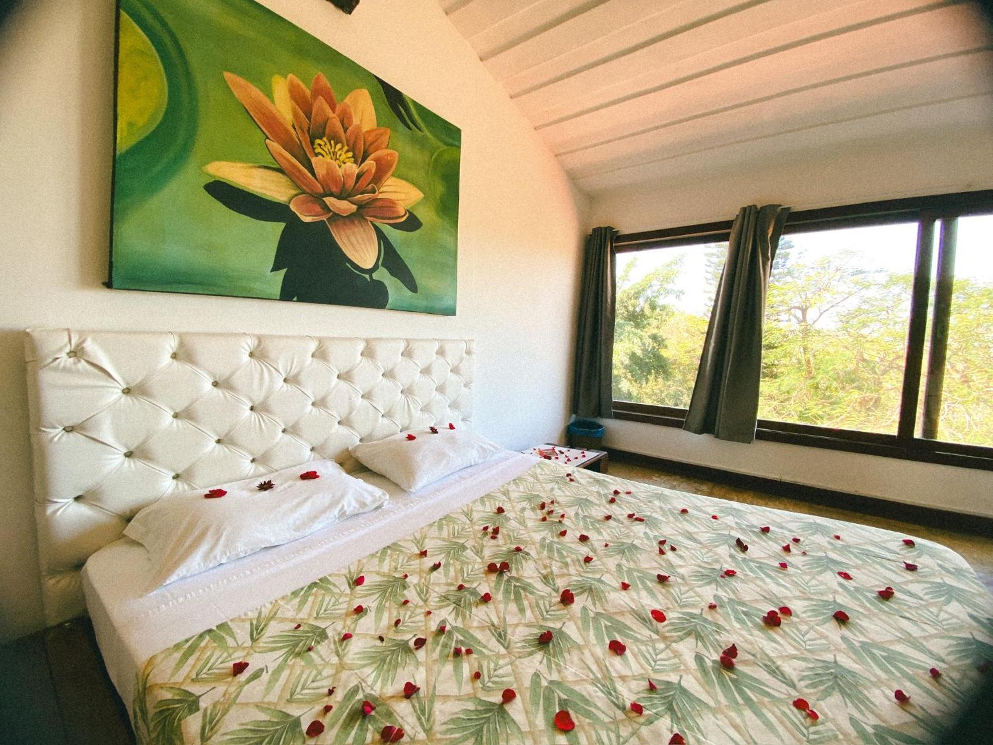 The Eco Palace Hostel Búzios 外观 照片
